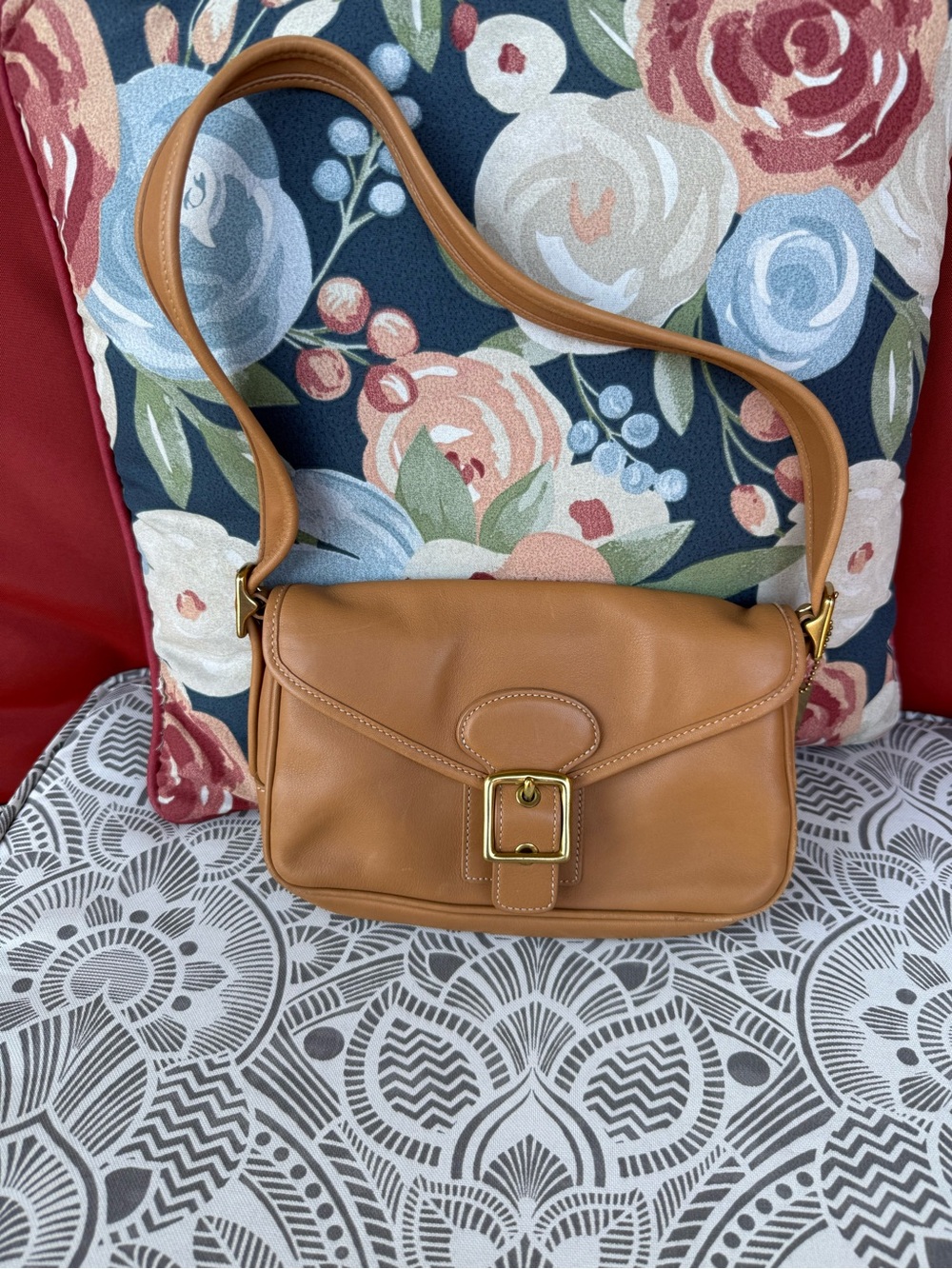 Coach Y2K Vintage Soho small brown leather shoulder bag